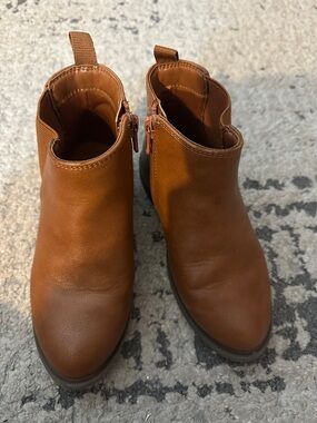 Cat & Jack Tan Brown Ankle Booties with Side Zipper